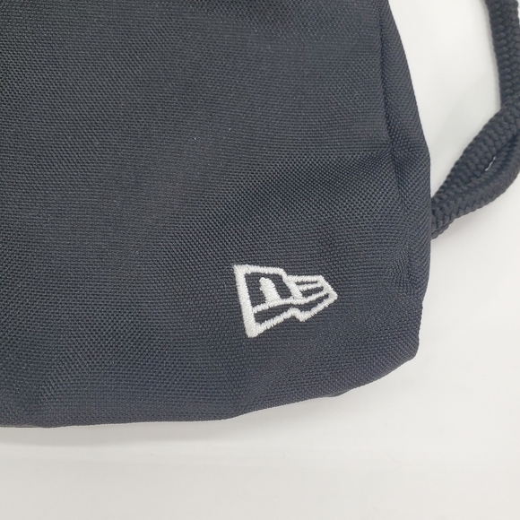 New Era Cleveland Cavaliers Logo Gym-sack Pullstring Bag Black - Picture 4 of 8